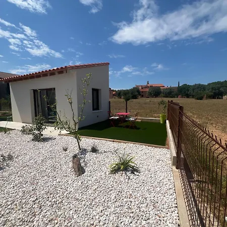 Δωμάτια σε οικογενειακή κατοικία La Casa Del Roc *